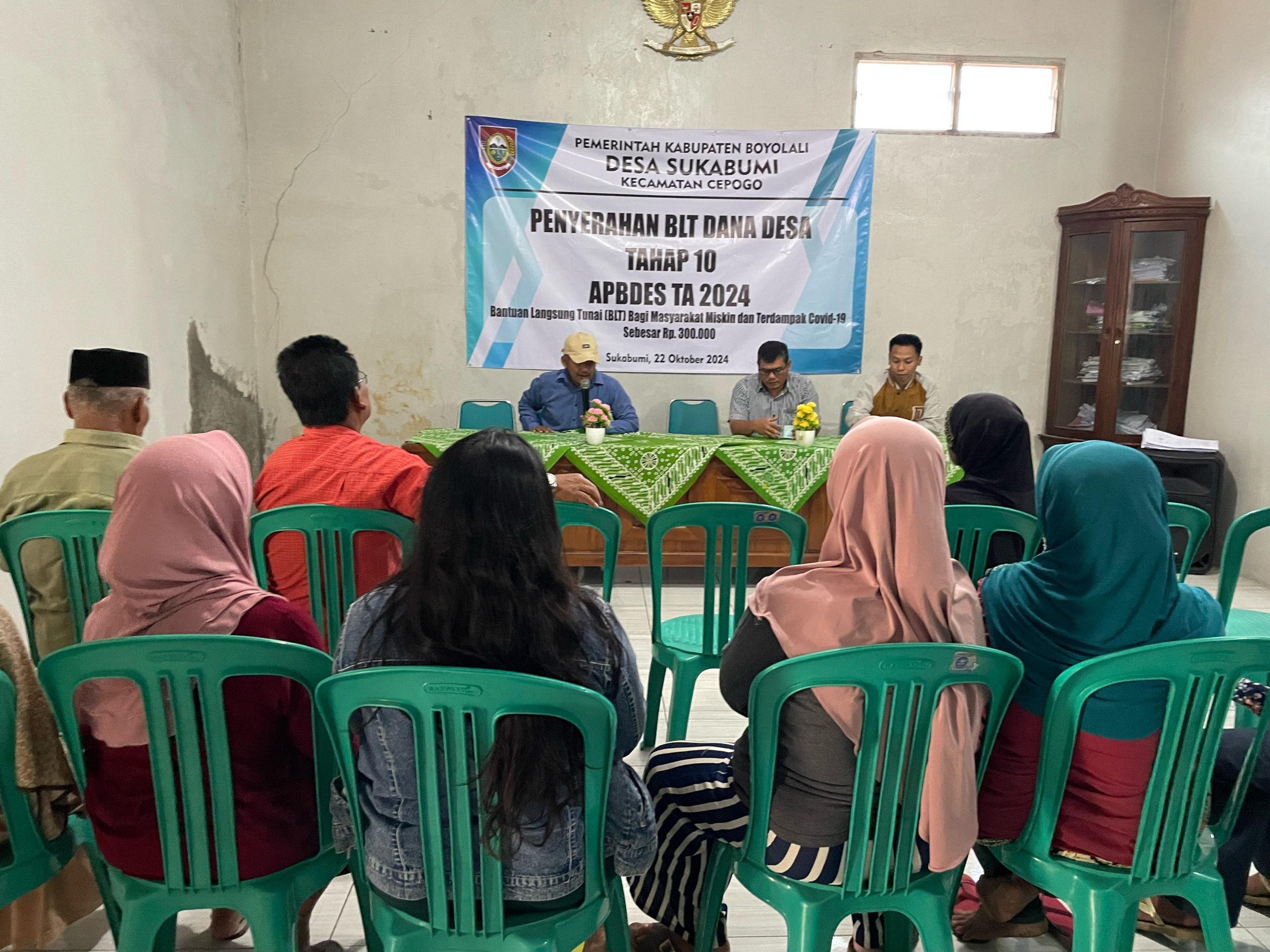Penyerahan BLT Dana Desa
