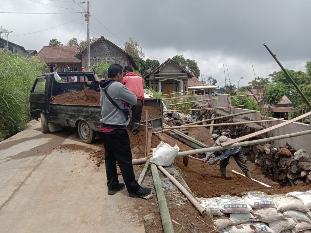 Pembangunan TALUD DK.Sidosari